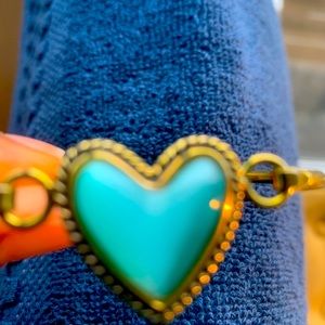 GOLDEN BRACELET WITH HEART